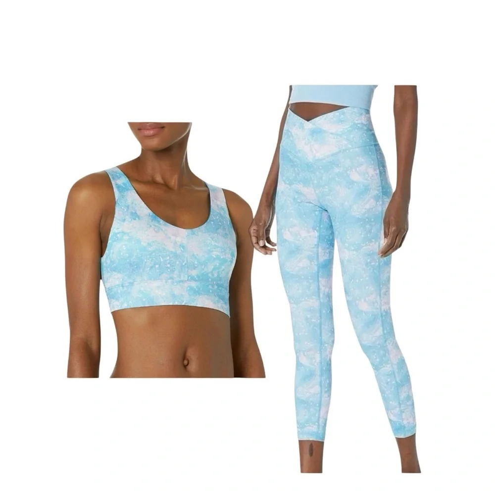 NWT Juicy Couture Sport Aurora Print Legging & Sports Bra size medium - Picture 1 of 9